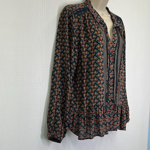 Anthropologie - Maeve Janie Flounced Colorful Print Blue Motif Blouse Size 6 - Picture 4 of 14